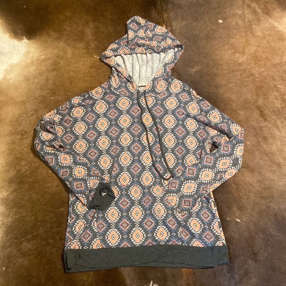 Aztec hooded t-shirt